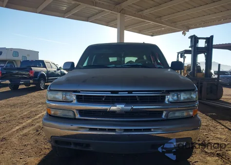 2002 Chevrolet Suburban 1500 Lt из США, поврежденный, VIN 1GNFK16Z32J208975